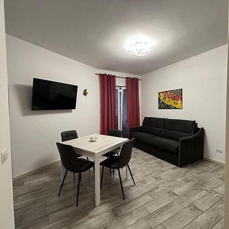 Casa Larry Apartment Marino Exterior photo